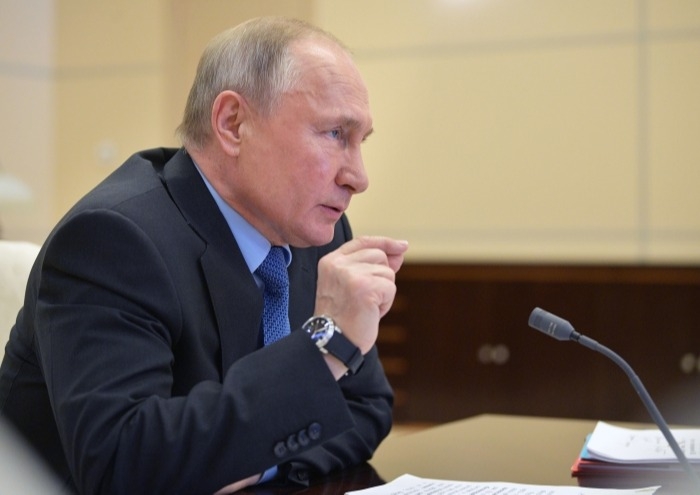 Путин: необходимо гарантированно обеспечить внутреннюю безопасность РФ в условиях развития коронавируса