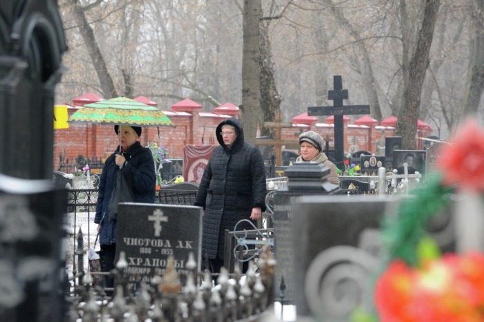 Томские кладбища закрыли для посещений