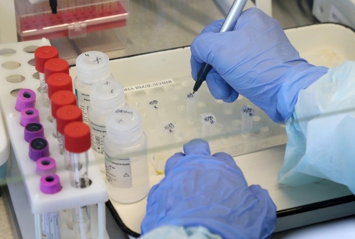 Более 1,3 млн тестов на коронавирус выполнено в России