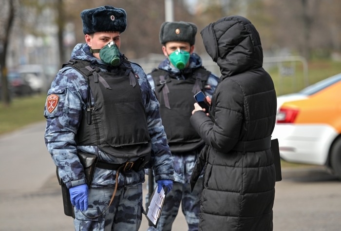 Почти 300 нарушений особого режима выявили на выходных в Свердловской области