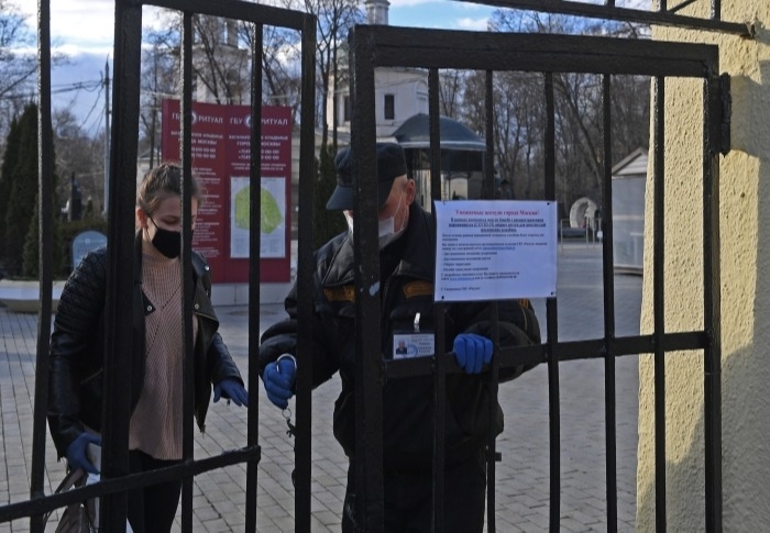 Кладбища в Великом Новгороде закрыли для посещений  до 30 апреля