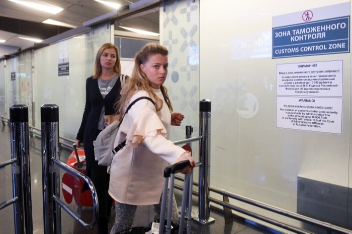 Спецрейс доставил домой 30 красноярцев, прибывших в Новосибирск из Вьетнама