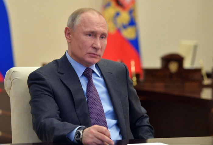 Путин недоволен темпами выдачи льготных кредитов на "оборотку"