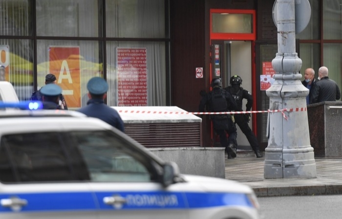 СКР: задержанный за нападение на банк в Москве признал свою вину