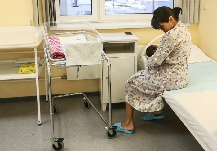 Минздрав РФ будет тестировать на коронавирус новорожденных, имевших риск заражения