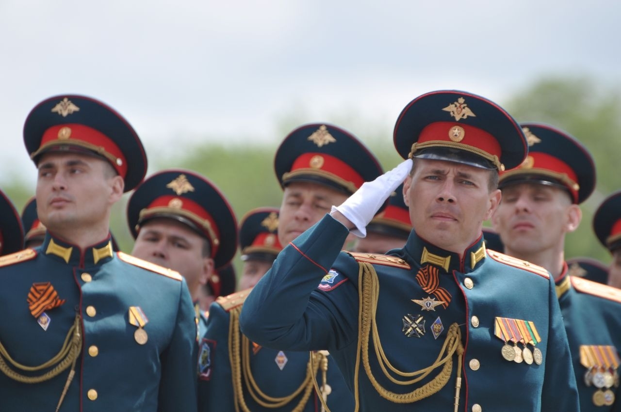 Несколько тысяч человек и около 140 единиц военной и авиатехники примут участие в параде в Ростове-на-Дону