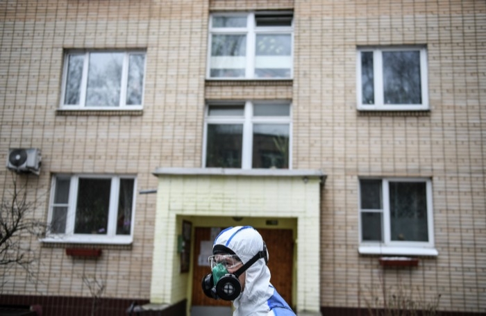 Коронавирусом заразились почти три десятка жильцов многоквартирного дома в Томске