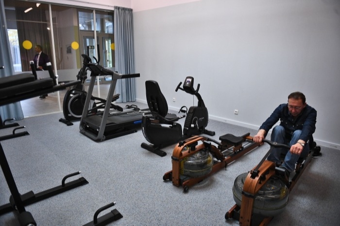 Фитнес-центрам и баням разрешили работать в нескольких районах Заполярья