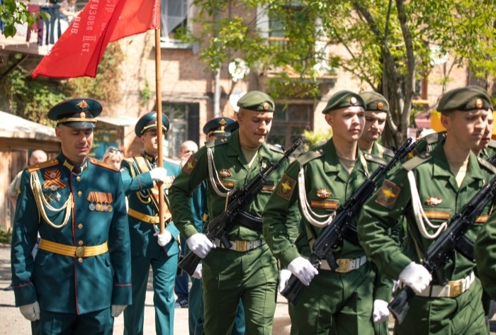 Более 1,1 тыс. человек примут участие в параде Победы во Владикавказе