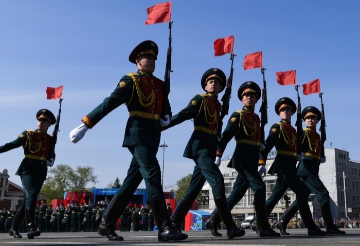 Парады Победы и шествия войск пройдут почти во всех регионах Сибири