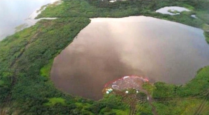 Авиационное топливо нашли еще в одном озере в Красноярском крае