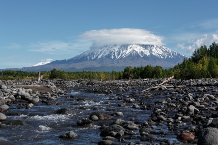 Власти РФ окажут помощь камчатскому инвестпроекту "Парк "Три вулкана"