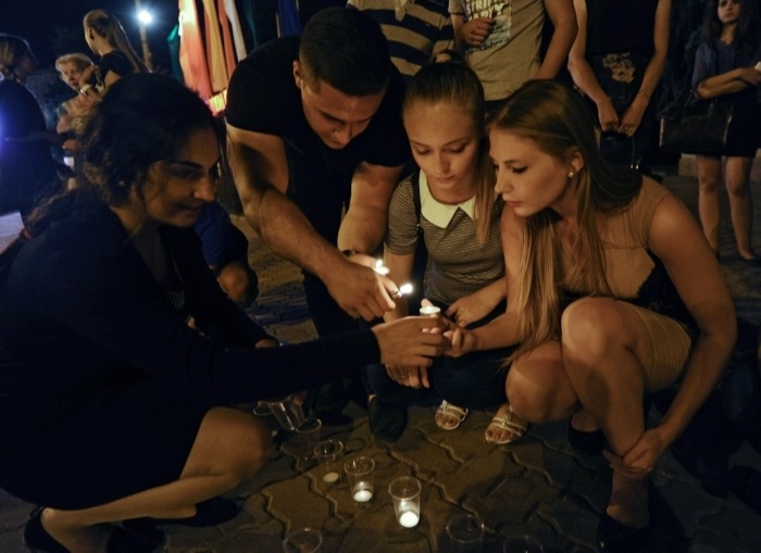 Жители Ростовской области ночами зажигают свечи в память о погибших в годы Великой отечественной войны