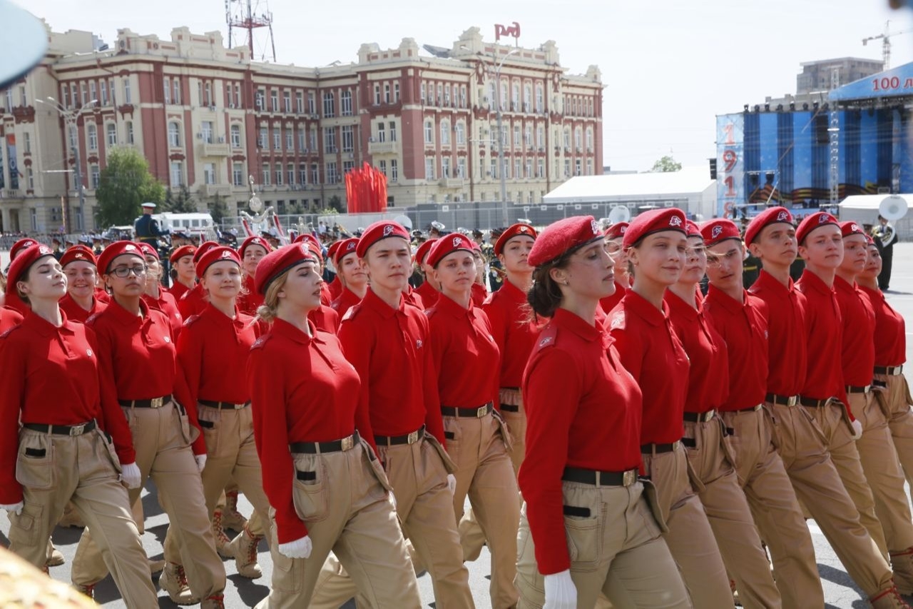 Около 700 тыс. школьников Ростовской области приняли участие в памятных мероприятиях к 75-летию Победы