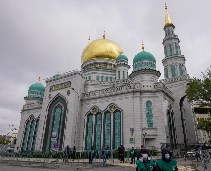Часть праздничных молитв в Курбан-байрам в мечетях Москвы отменена из-за COVID-19