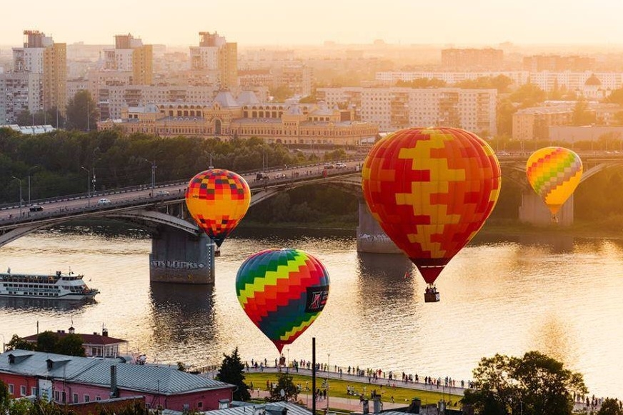 Десять воздушных шаров поднимутся над Нижним Новгородом на Приволжской фиесте