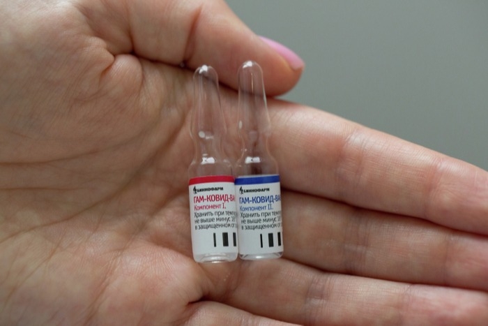Первые поставки вакцины от COVID-19 в клиники начнутся в середине сентября