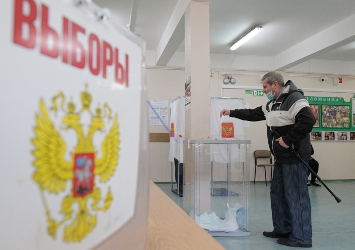 Действующий губернатор Смоленской области лидирует на выборах главы региона после обработки почти 3% бюллетеней