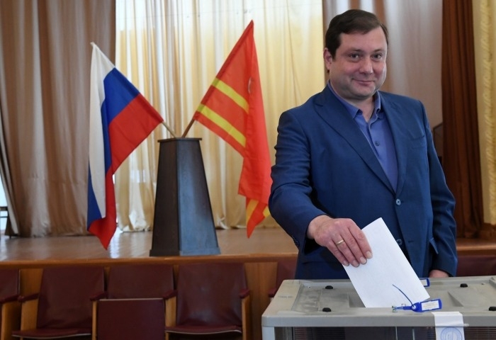 Губернатор Смоленщины Островский получил 56,8% голосов на выборах главы региона