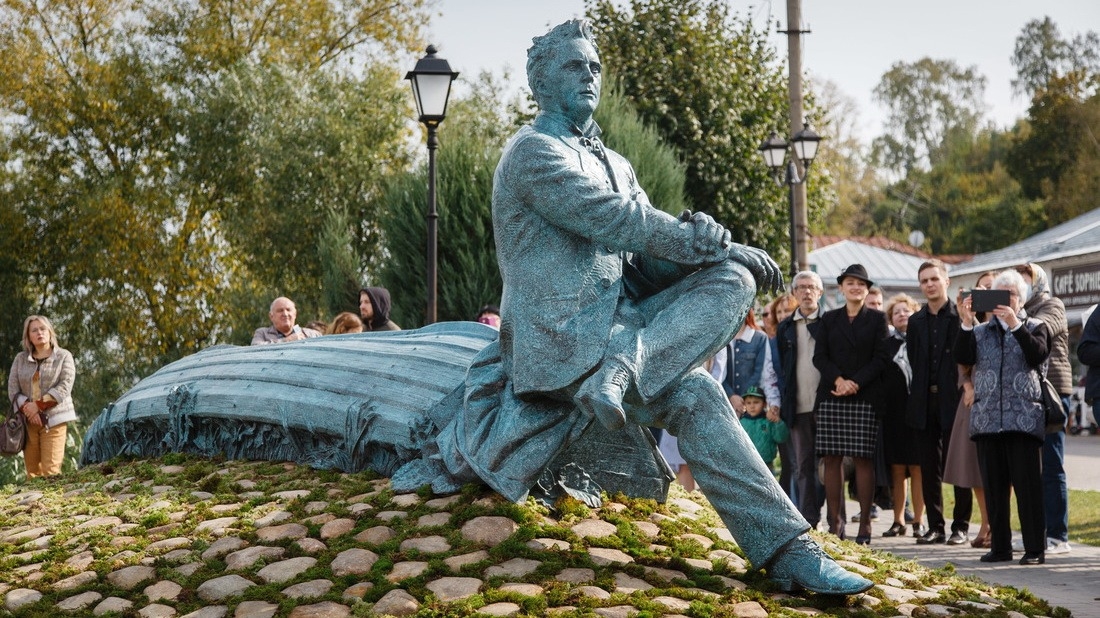 Памятник Шаляпину открыли в ивановском Плесе