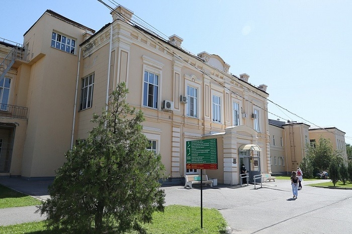Реконструкцию хирургического корпуса Волгоградской областной больницы завершат до конца года