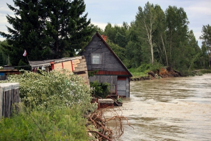 Режим чрезвычайной ситуации введен в 10 районах Хабаровского края из-за паводка