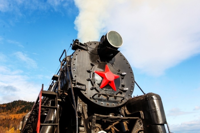 Движение по Кругобайкальской железной дороге остановлено до 20 сентября