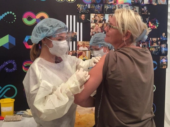Участники кинофестиваля "Амурская осень" сделали прививки от гриппа