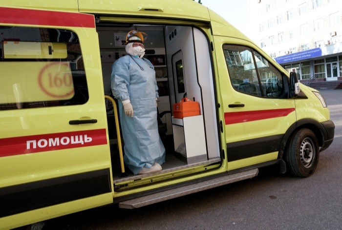 Двенадцать сотрудников подстанции "скорой помощи" в Томске заразились COVID-19