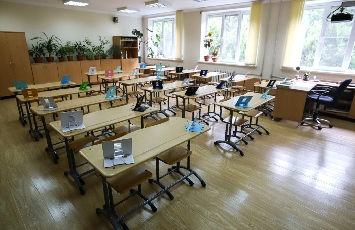 На карантин по COVID-19 и ОРВИ в Петербурге отправлен детский сад и 14 школьных классов