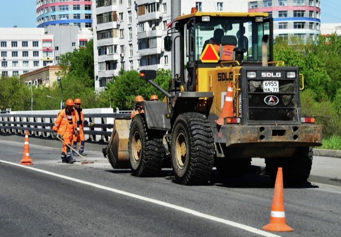 Омская область в 2021г направит на строительство ремонт дорог 11,5 млрд рублей