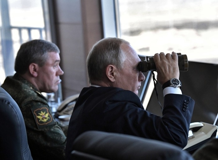 Путин посетит ЮФО, где проходят военные учения