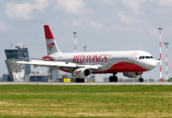 Red Wings в октябре запускает рейсы из Екатеринбурга в Воронеж, Ноябрьск и Оренбург