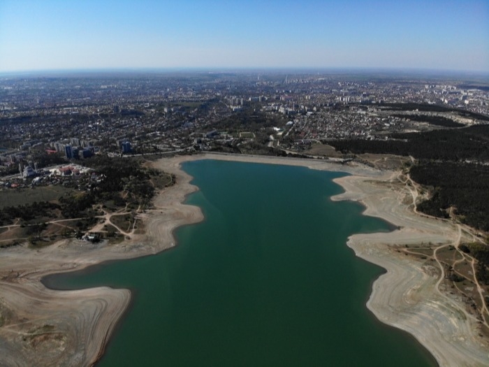 Синоптики: вода в питающее Севастополь водохранилище в сентябре не поступала