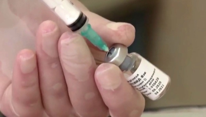 Массовая вакцинация в РФ от COVID-19 ожидается в конце октября - начале ноября