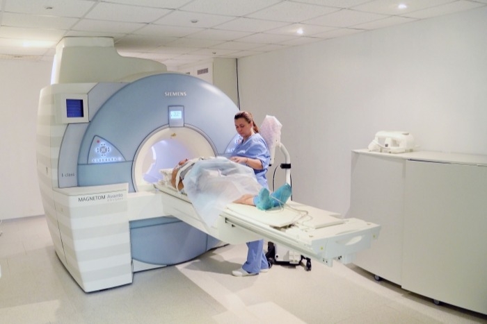 Сибирские ученые нашли способ увеличить чувствительность МРТ в десятки тысяч раз