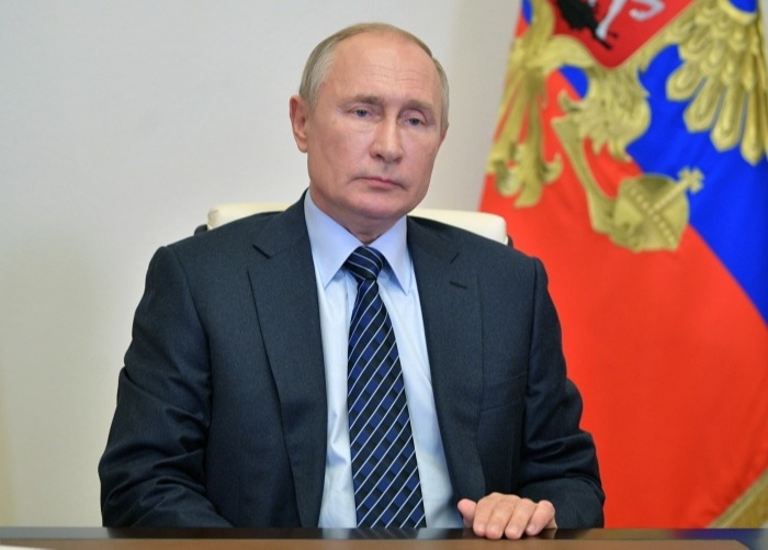 Путин: правительство не планирует вводить тотальные ограничения из-за COVID-19
