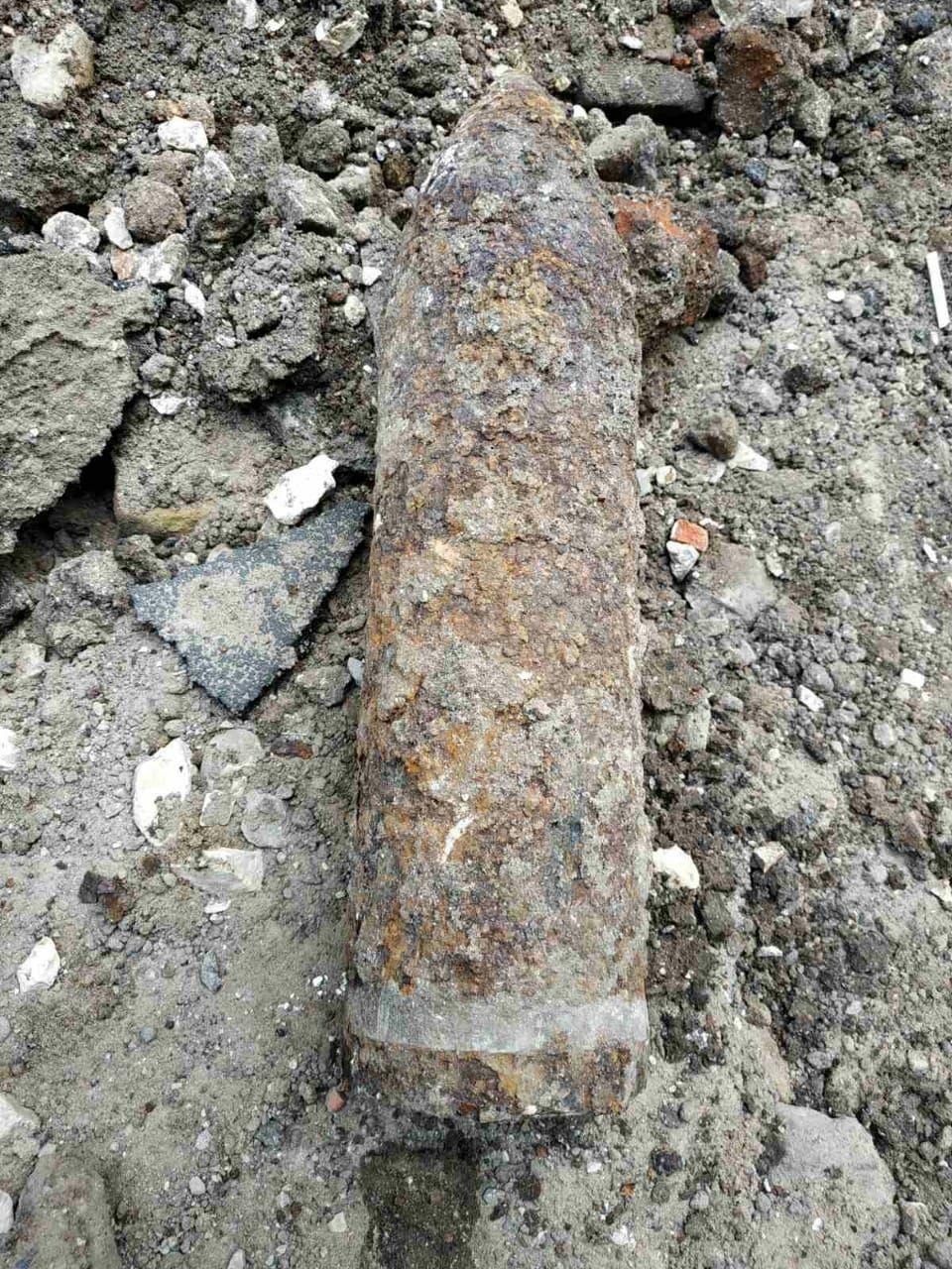Старый снаряд обнаружен при ремонте двора в центре Саратова