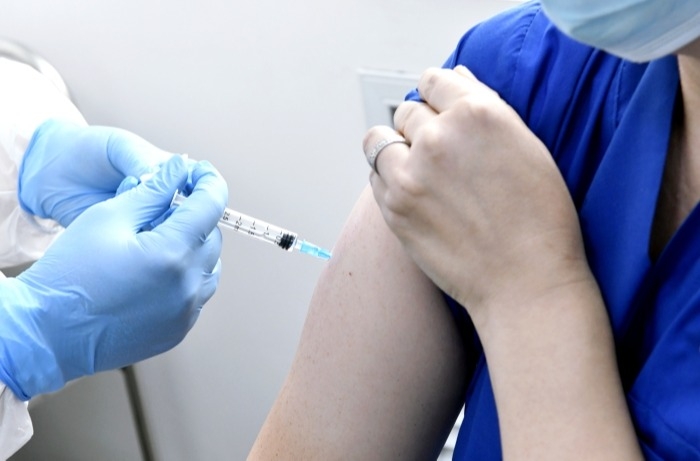 Вакцинация от коронавируса началась в Крыму