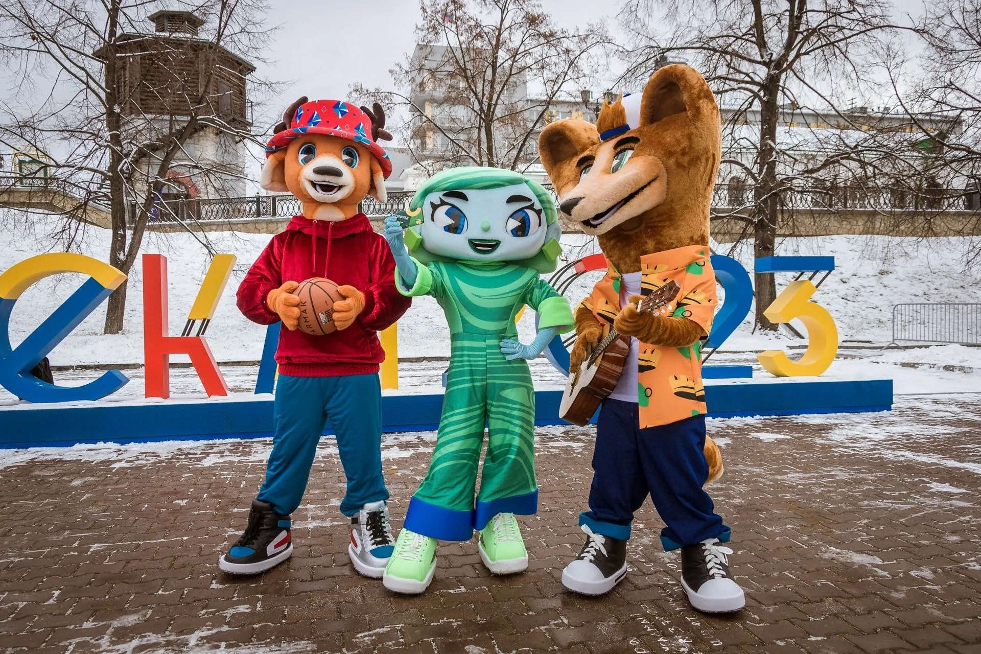 Глава Минспорта РФ презентовал талисманы Универсиады-2023