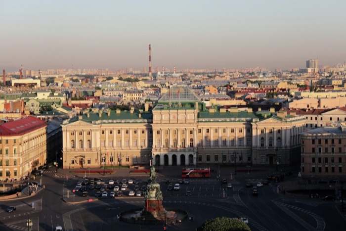 Менее четверти гостиничных номеров забронировано на новогодние праздники в Петербурге