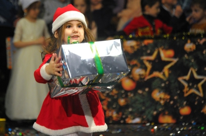 Новогодние подарки от главы Карачаево-Черкесии получат 28 тыс. детей республики