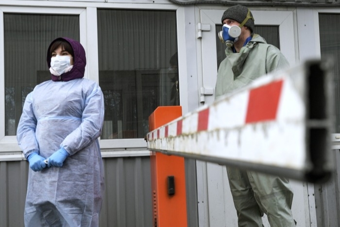 На Алтае, несмотря на сложную ситуацию с COVID-19, нарушают противоэпидемический режим