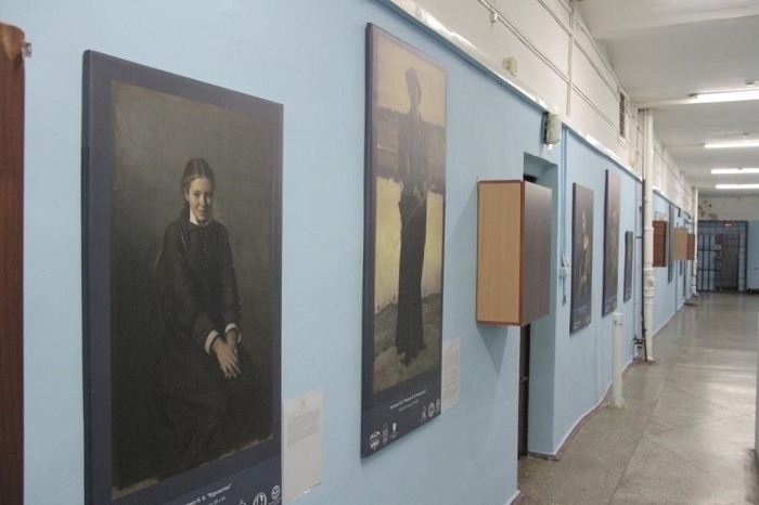 Русский музей открыл галерею репродукций женских портретов в СИЗО Петербурга