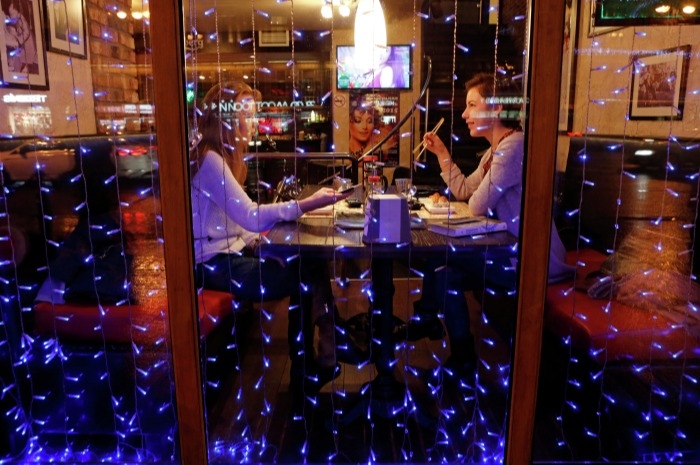 Липецким рестораторам разрешили проводить мероприятия в новогоднюю ночь