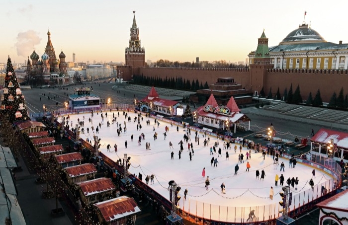 Катки и парки в Москве в новогоднюю ночь работать не будут - мэрия