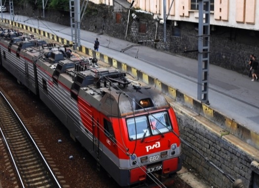 Восстановлено движение на месте схода вагонов грузового поезда в Приамурье