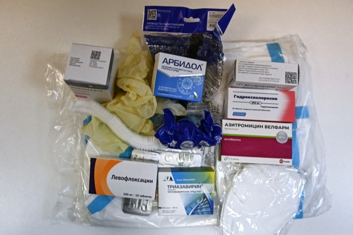 Порядка 30 тысяч наборов лекарств выдано свердловчанам с COVID-19, лечащимся дома