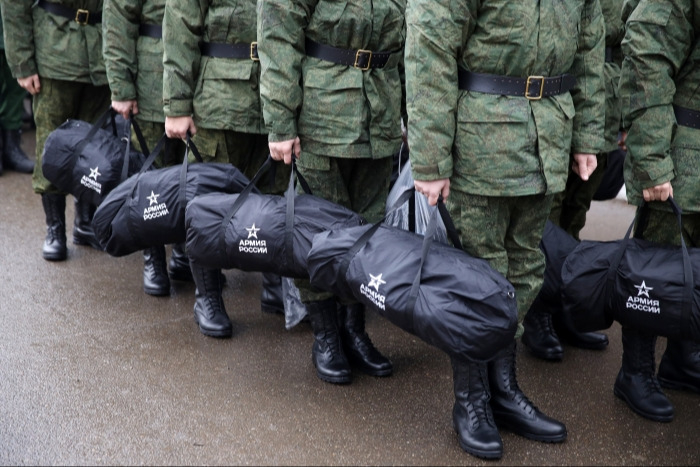 В России завершен осенний призыв: в армию направлены 128 тыс. человек