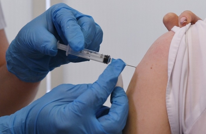 Более 30 прививочных пунктов открыты для вакцинации от COVID-19 в Тюменской области